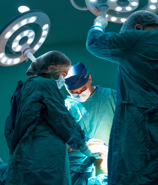 orthopedic surgeon greater noida